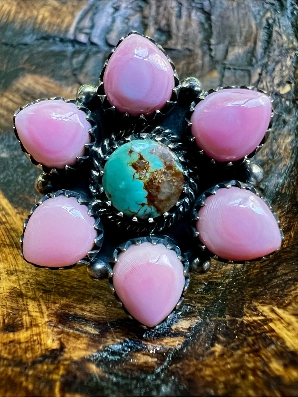 Sterling Silver Queen Conch Kingman Turquoise Flower Cluster Ring 9.5